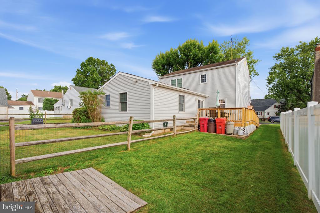 325 CEDAR STREET