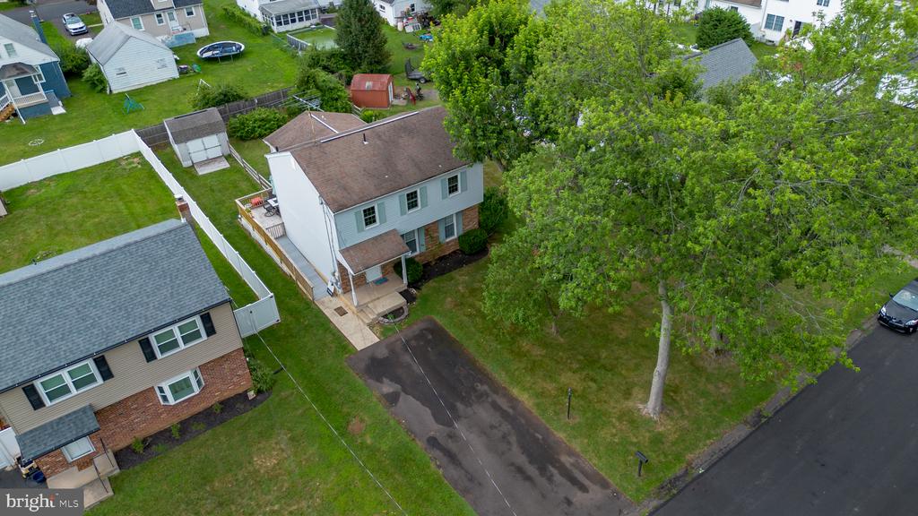 325 CEDAR STREET