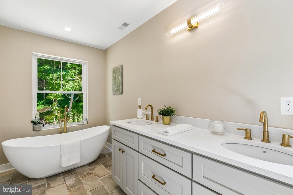 118 GEIGEL HILL ROAD