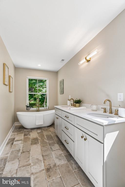 118 GEIGEL HILL ROAD