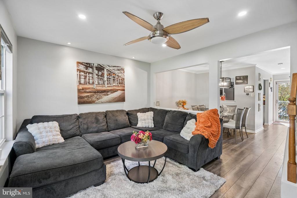 3938 CAPTAIN MOLLY CIRCLE