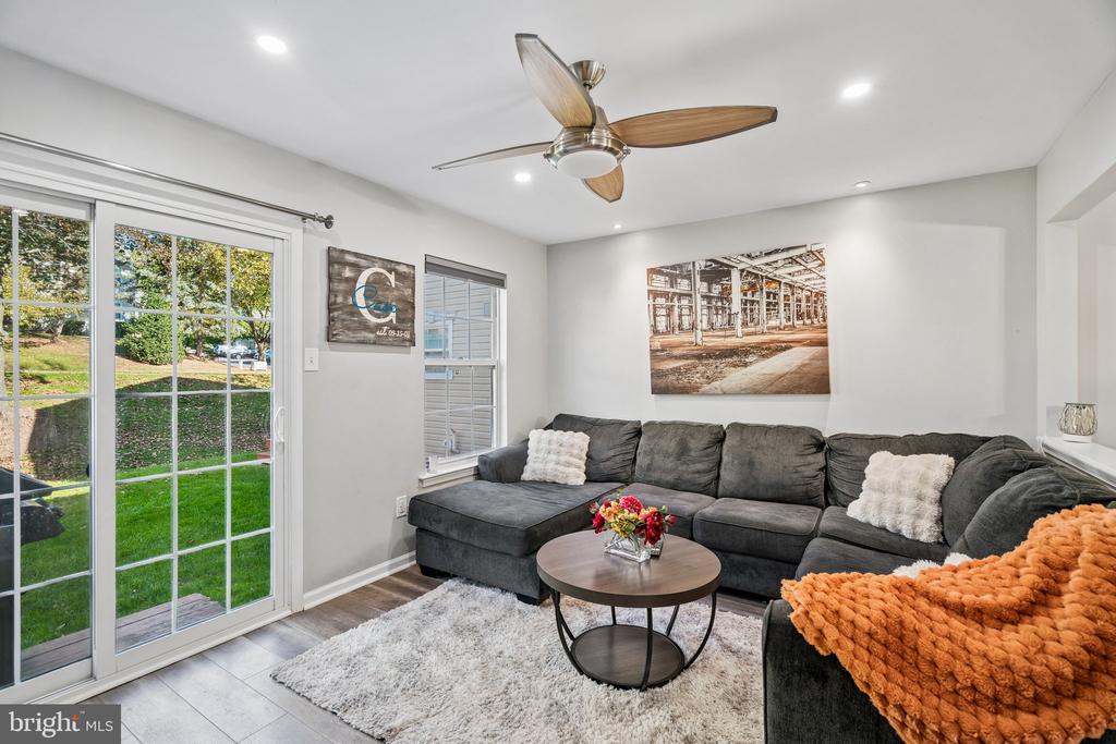 3938 CAPTAIN MOLLY CIRCLE
