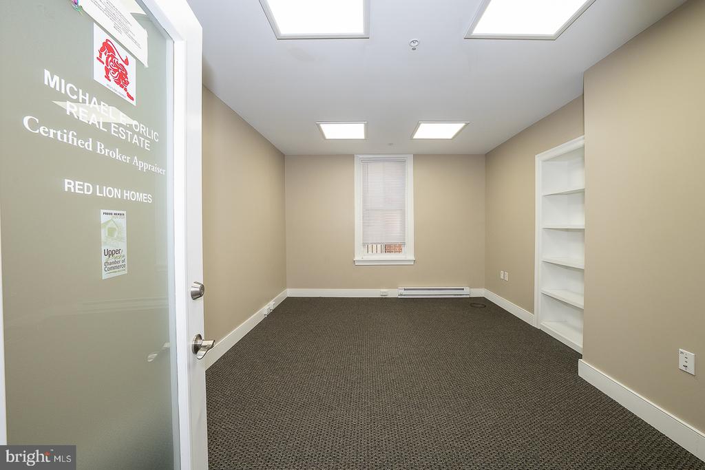 312 W BROAD STREET