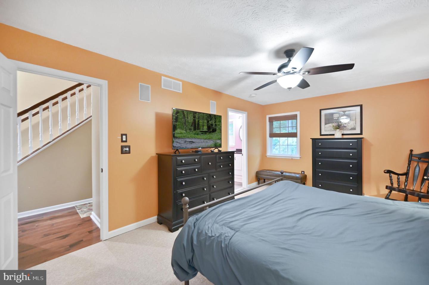119 N Lake Dr
