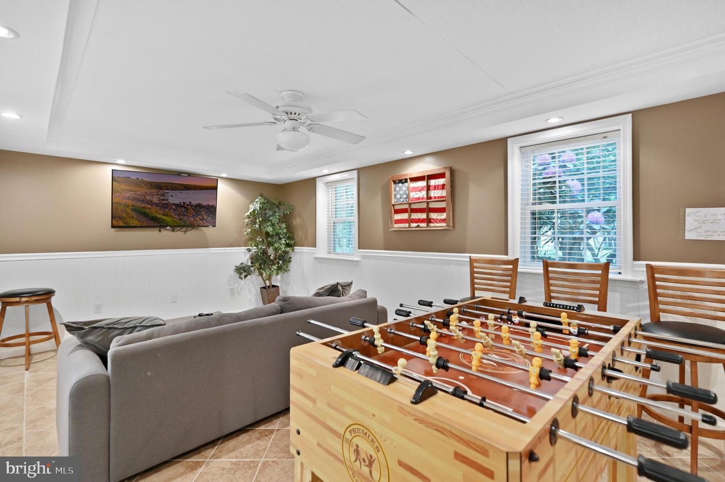 119 N Lake Dr