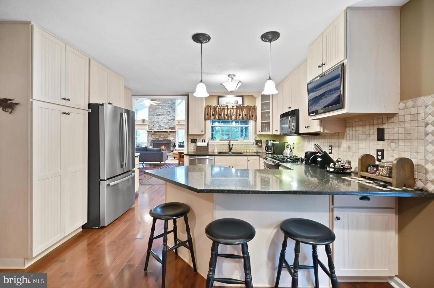 119 N Lake Dr