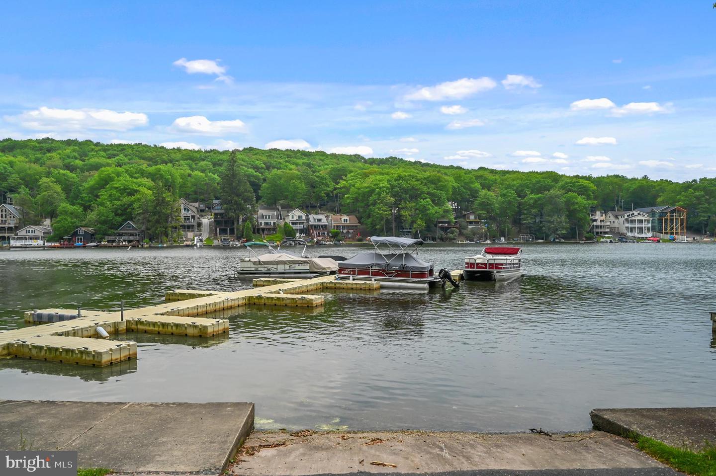 119 N Lake Dr