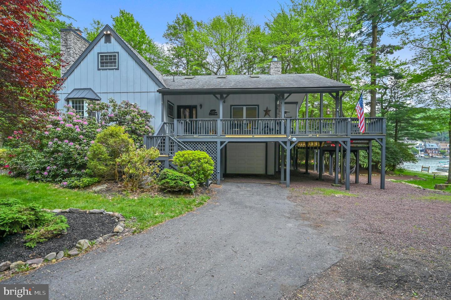 119 N Lake Dr