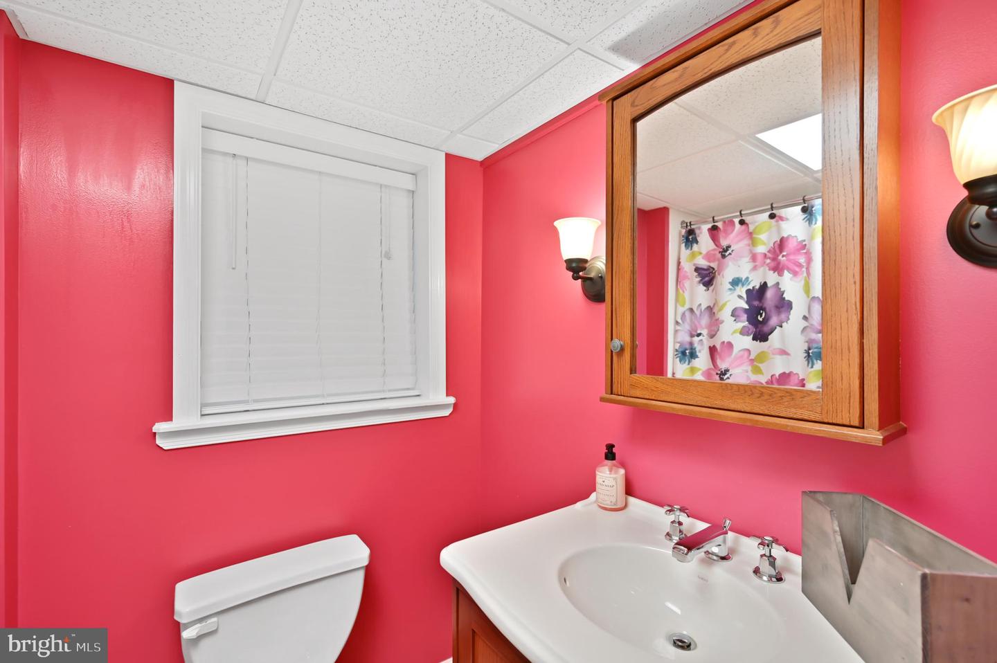 119 N Lake Dr
