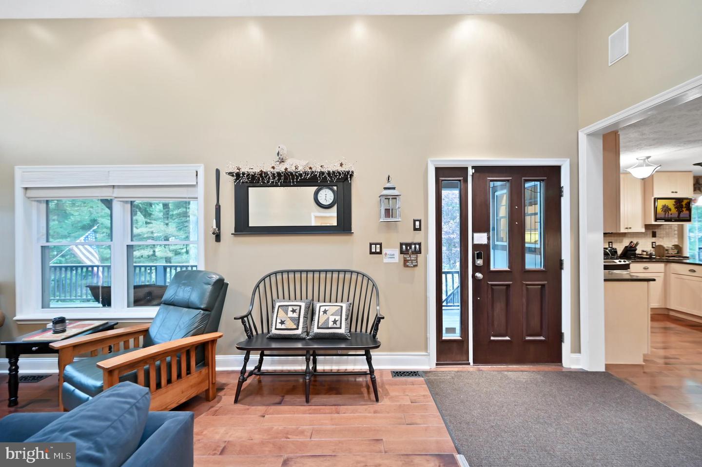 119 N Lake Dr