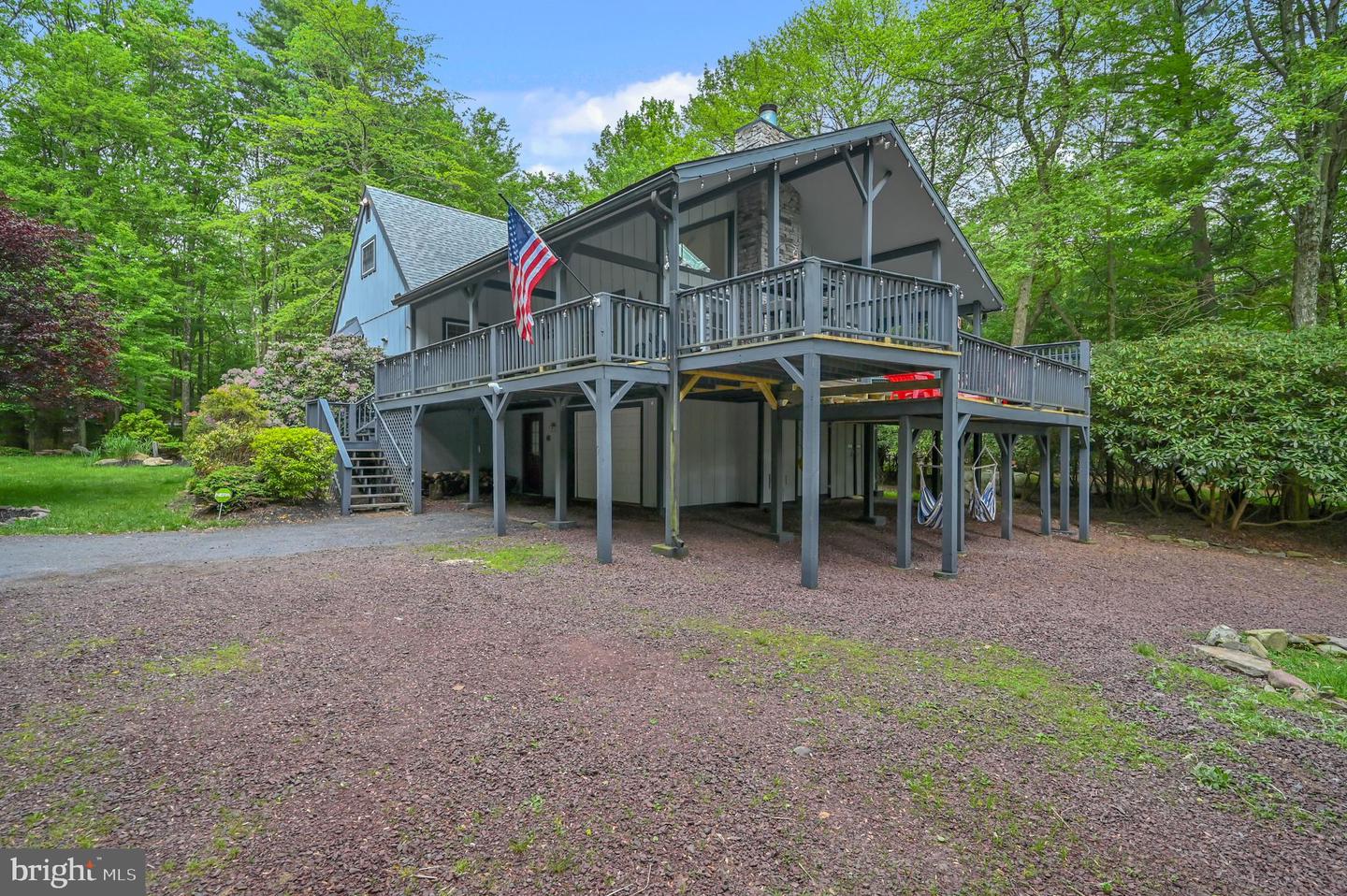 119 N Lake Dr