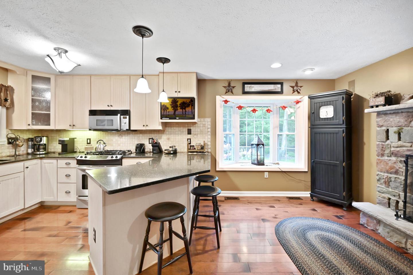 119 N Lake Dr