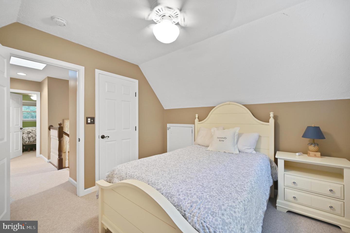 119 N Lake Dr