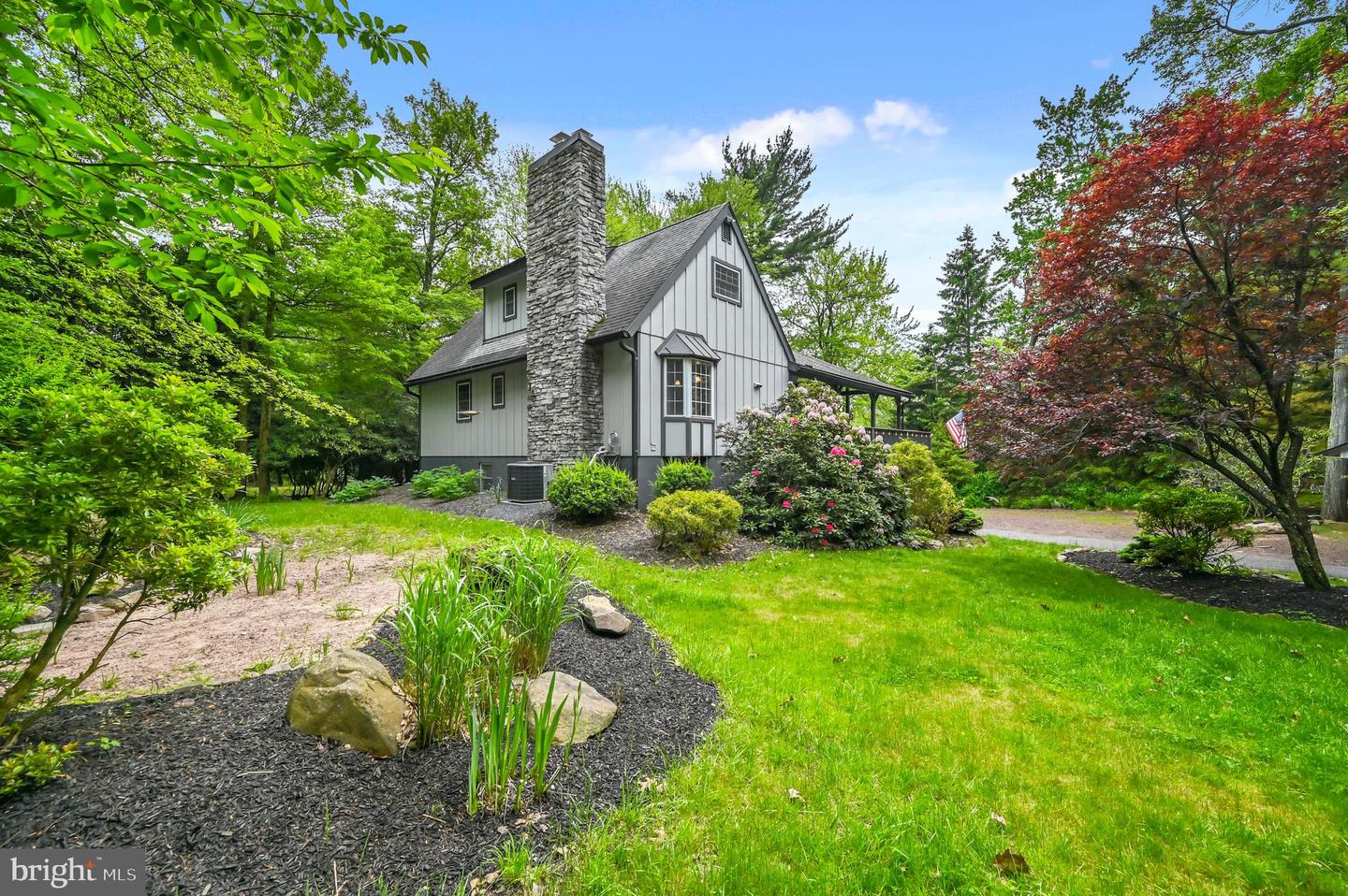 119 N Lake Dr