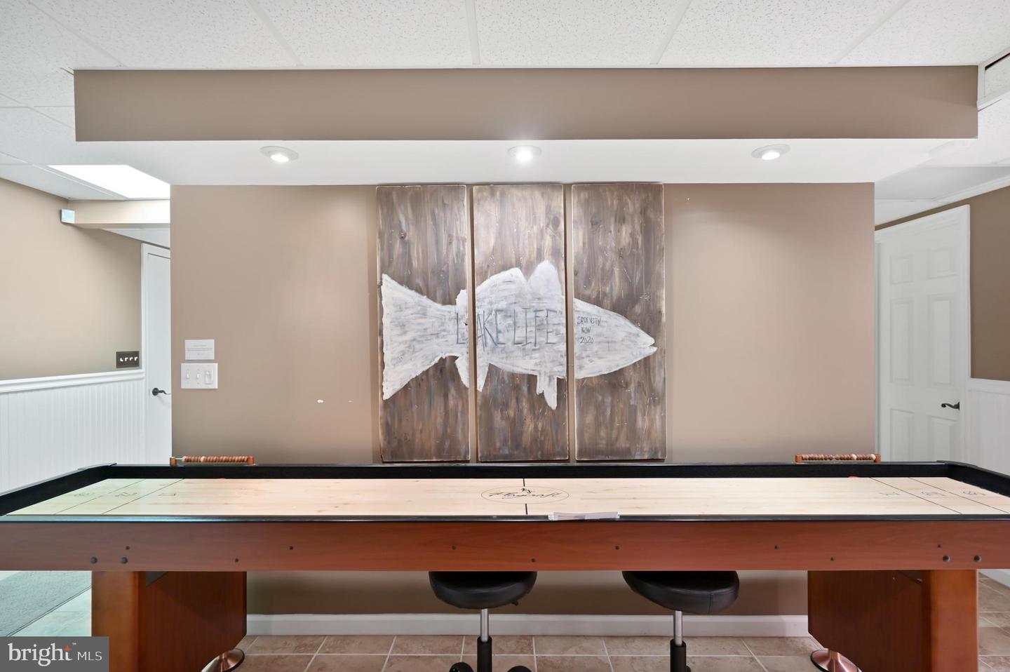 119 N Lake Dr