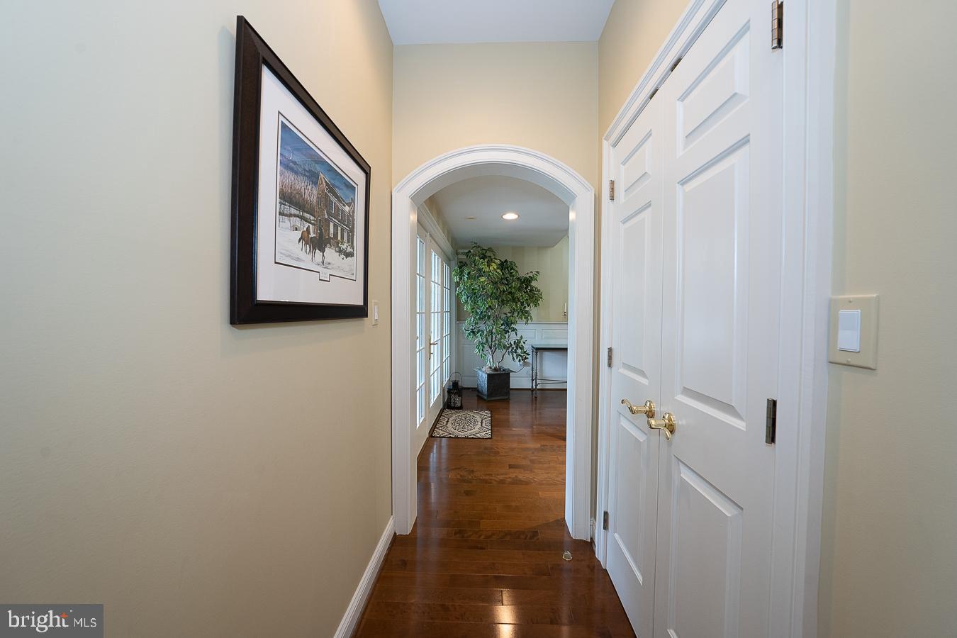48 Sherman Dr