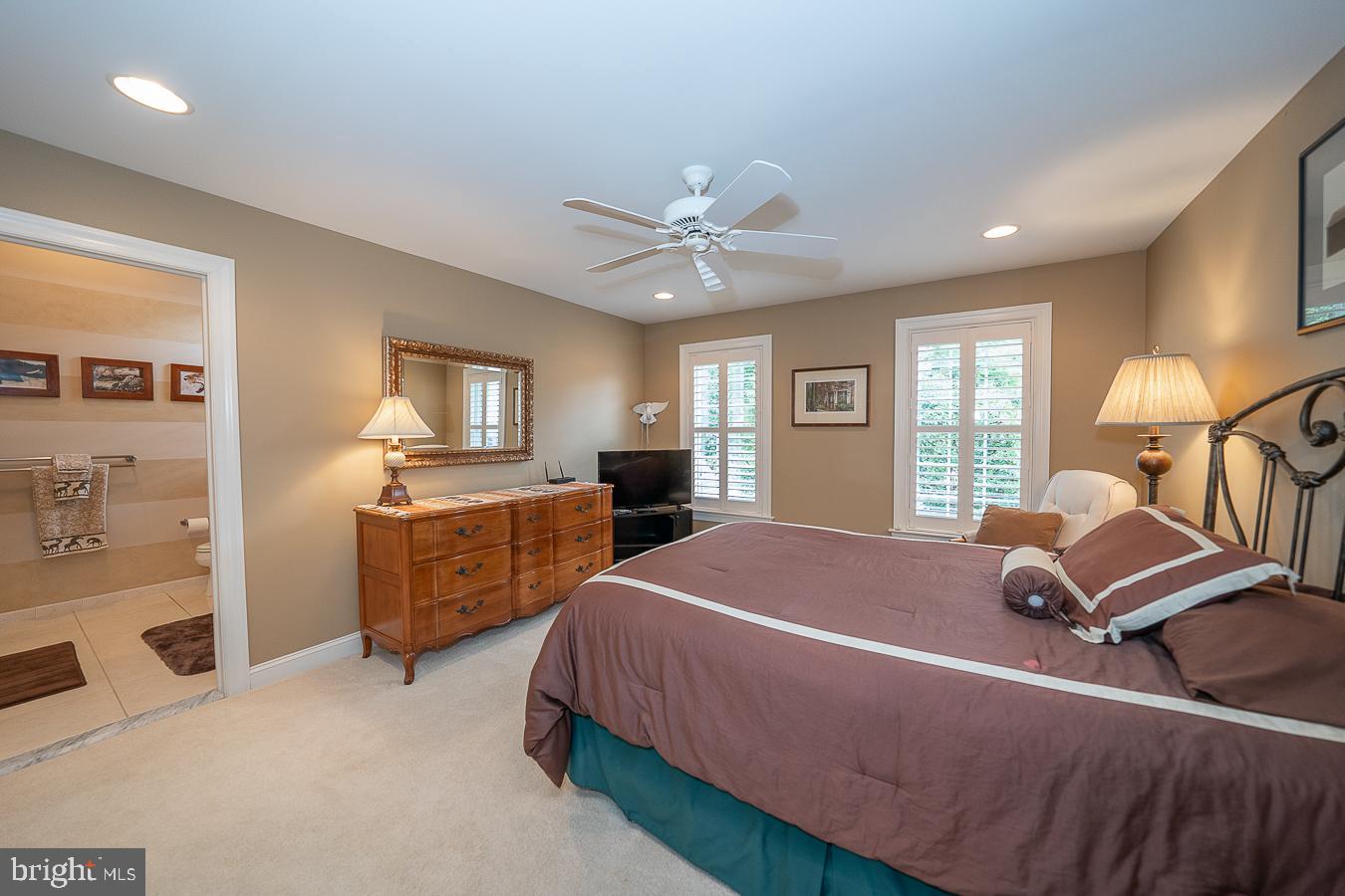 48 Sherman Dr
