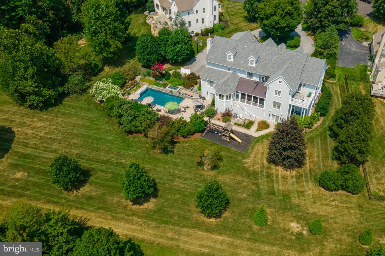 48 Sherman Dr