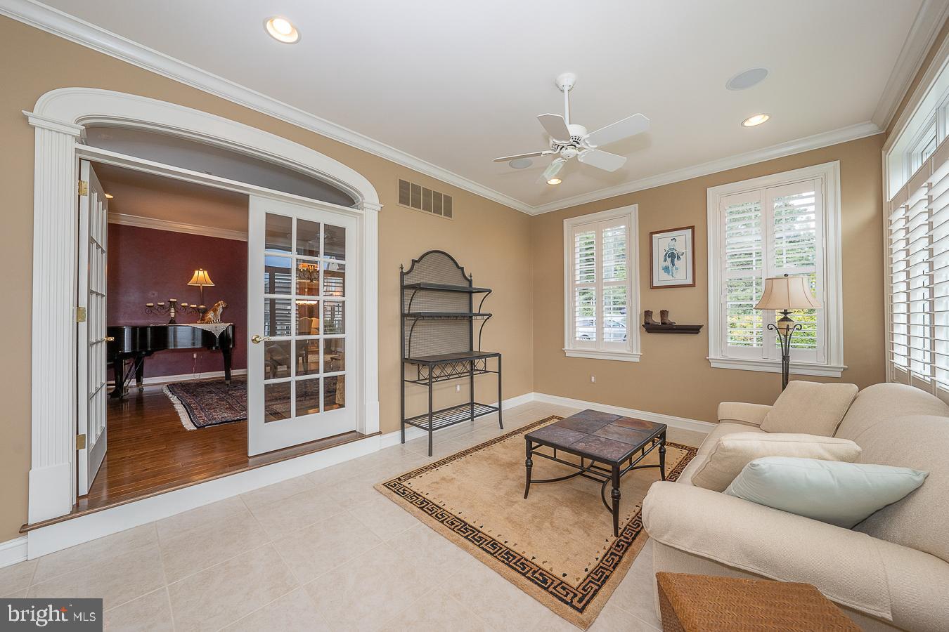 48 Sherman Dr