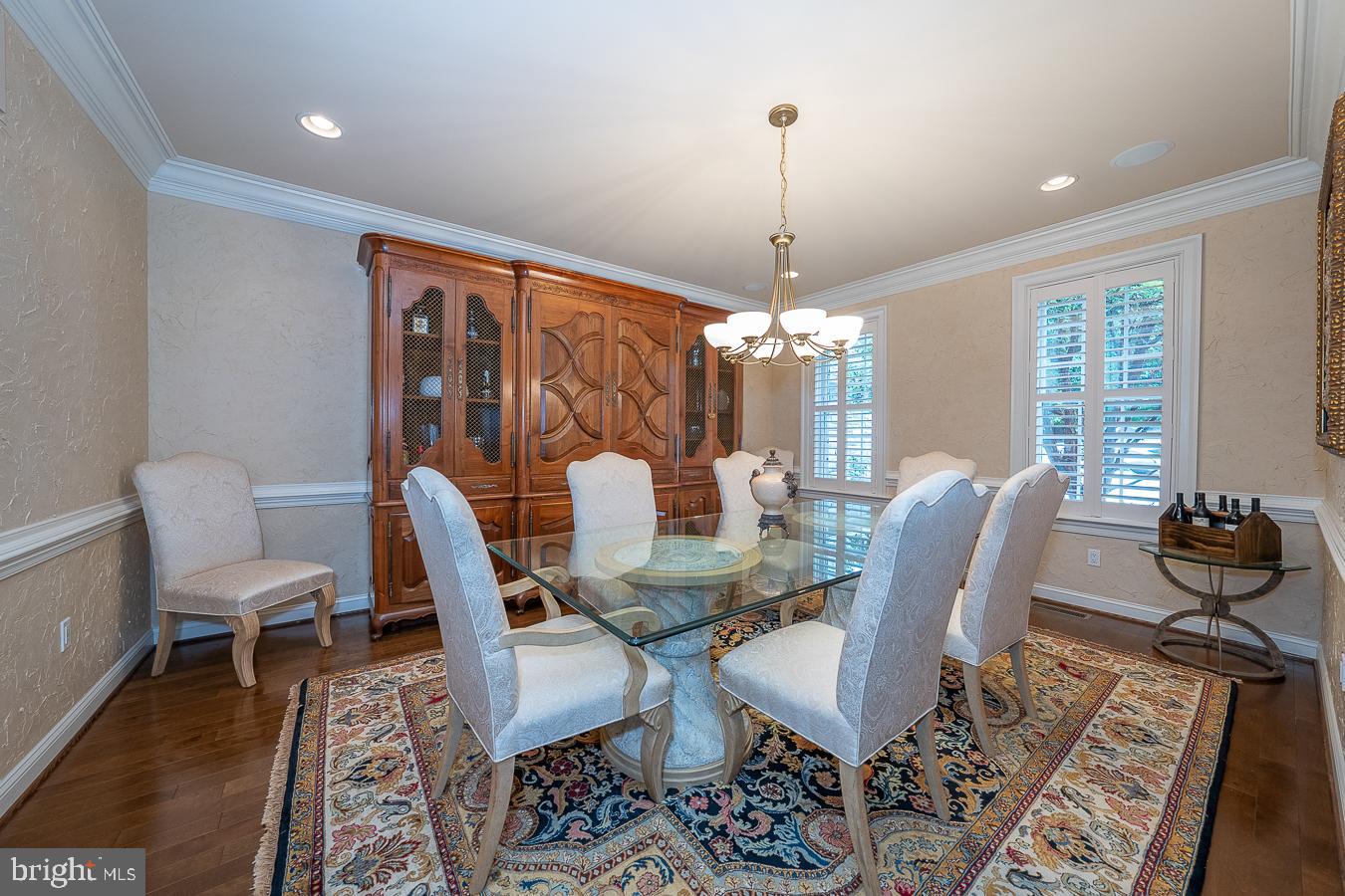48 Sherman Dr