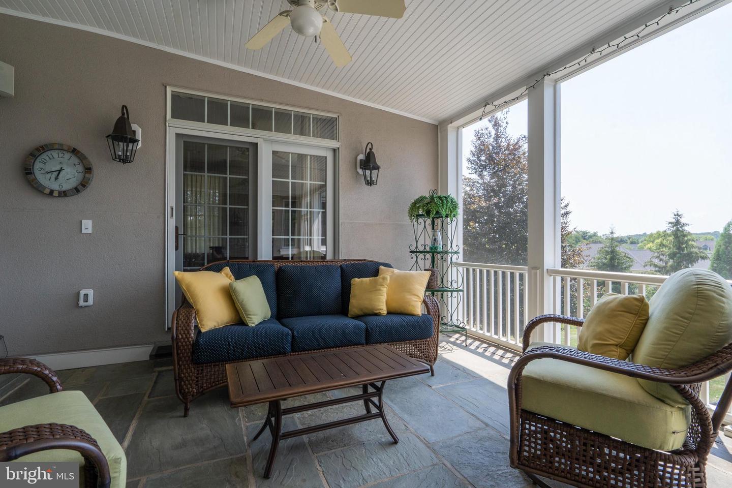 48 Sherman Dr
