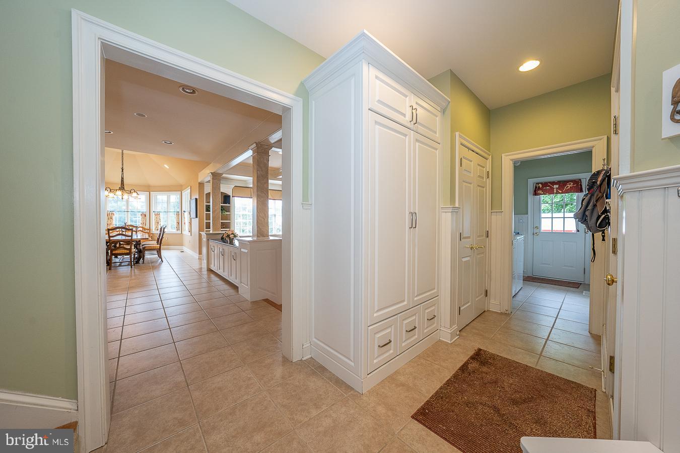 48 Sherman Dr
