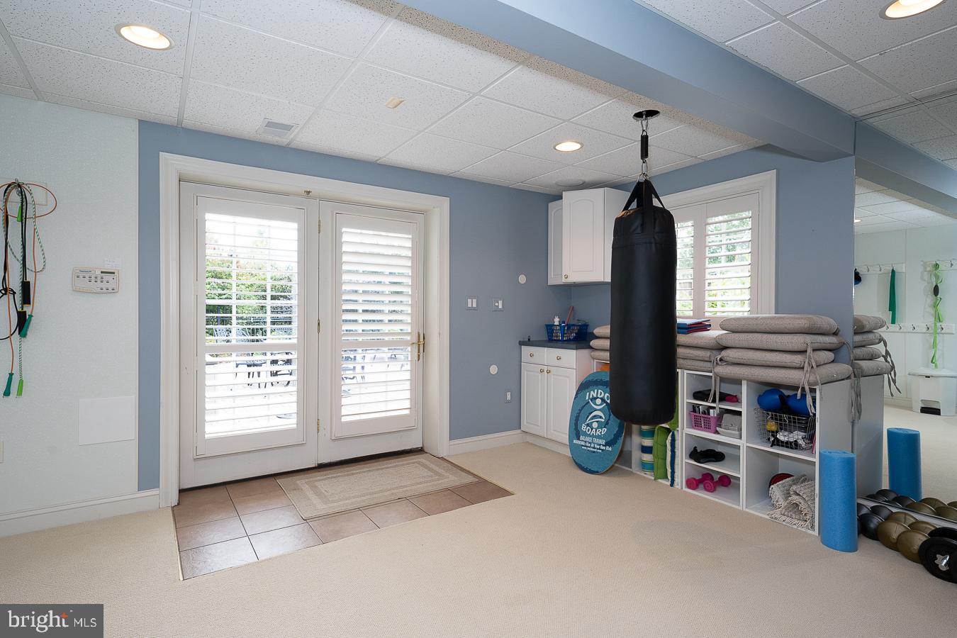 48 Sherman Dr