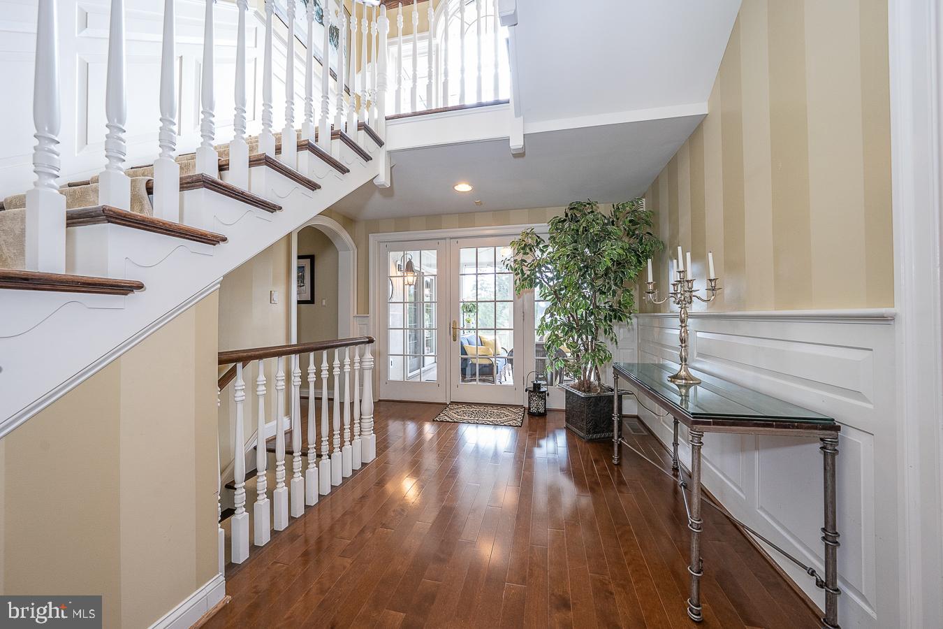 48 Sherman Dr