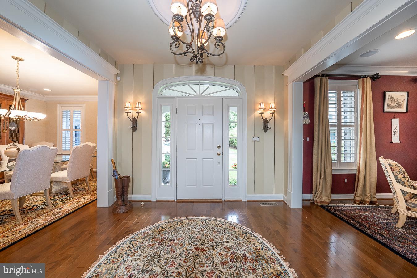 48 Sherman Dr