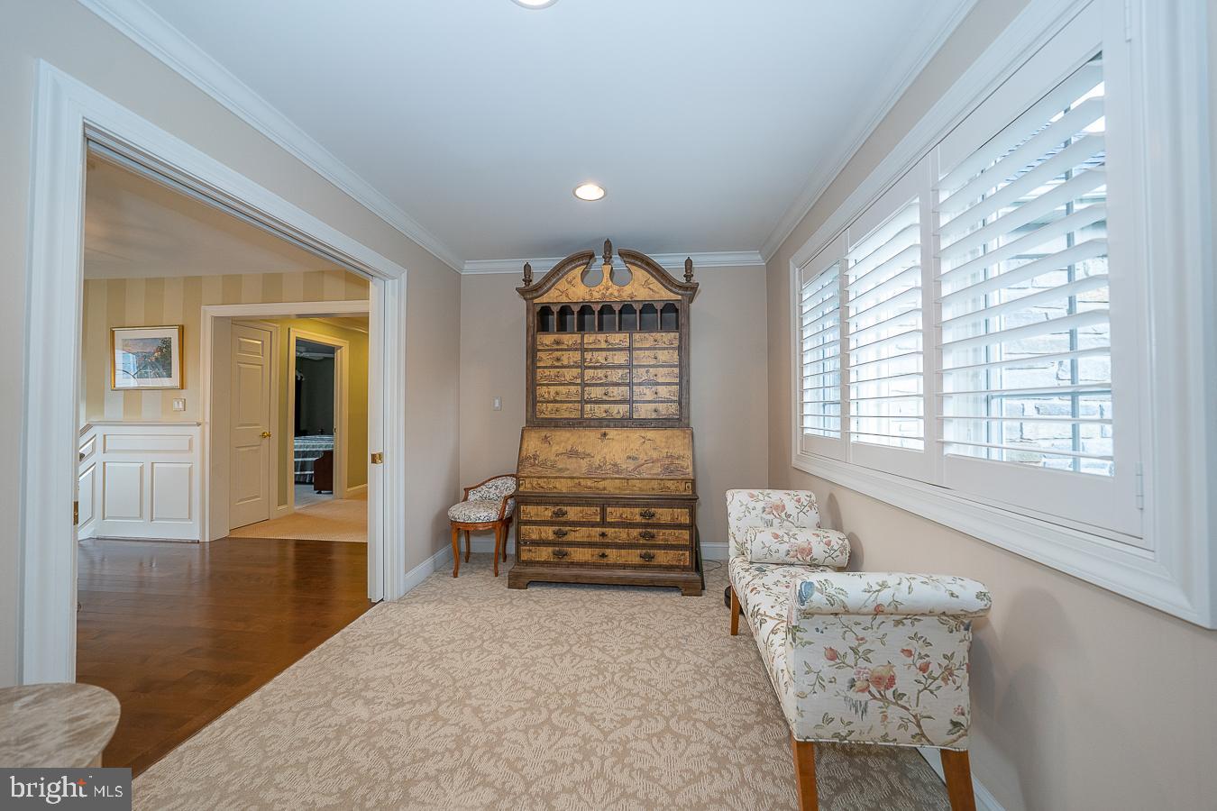 48 Sherman Dr
