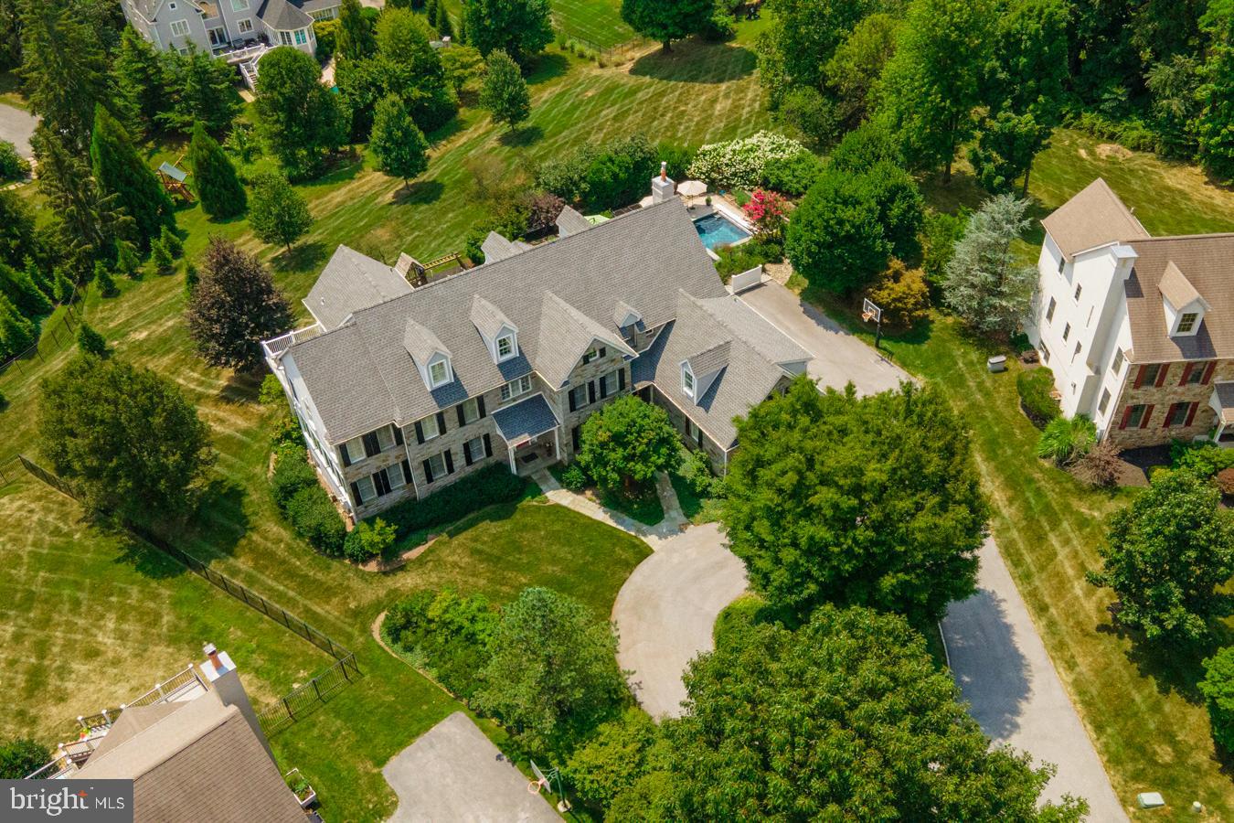 48 Sherman Dr