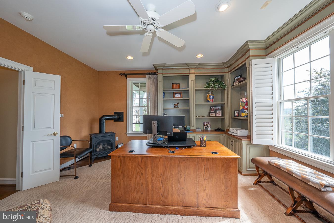48 Sherman Dr