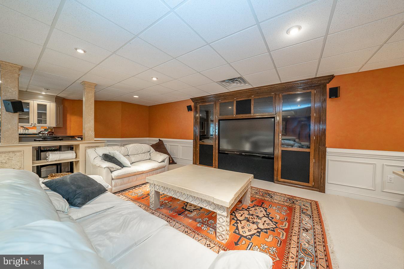 48 Sherman Dr