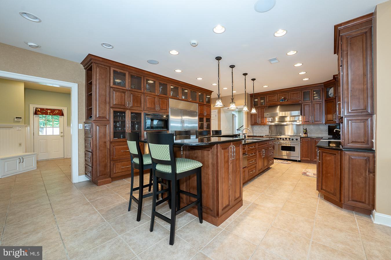 48 Sherman Dr