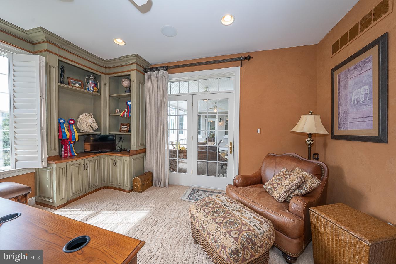 48 Sherman Dr