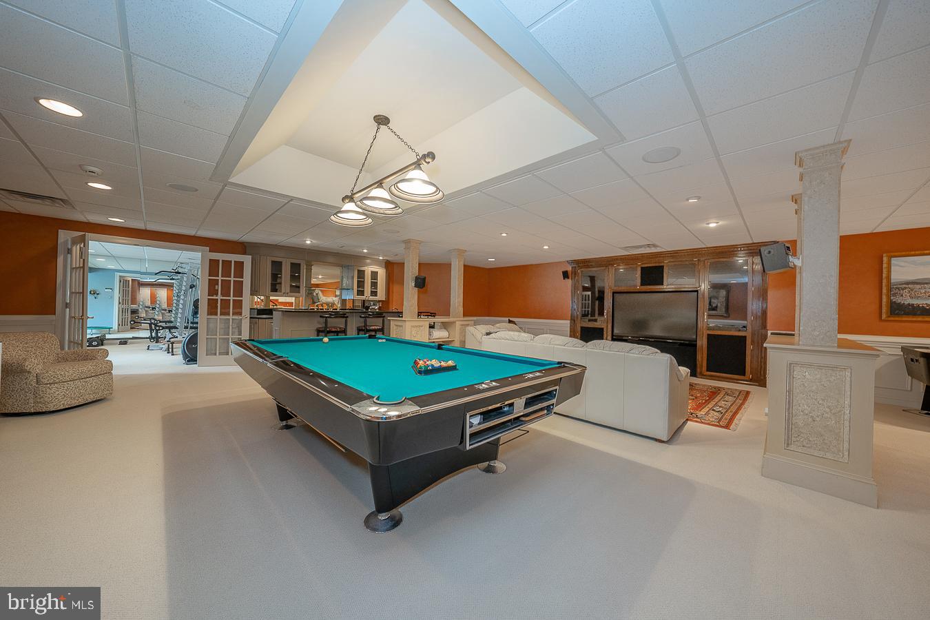 48 Sherman Dr