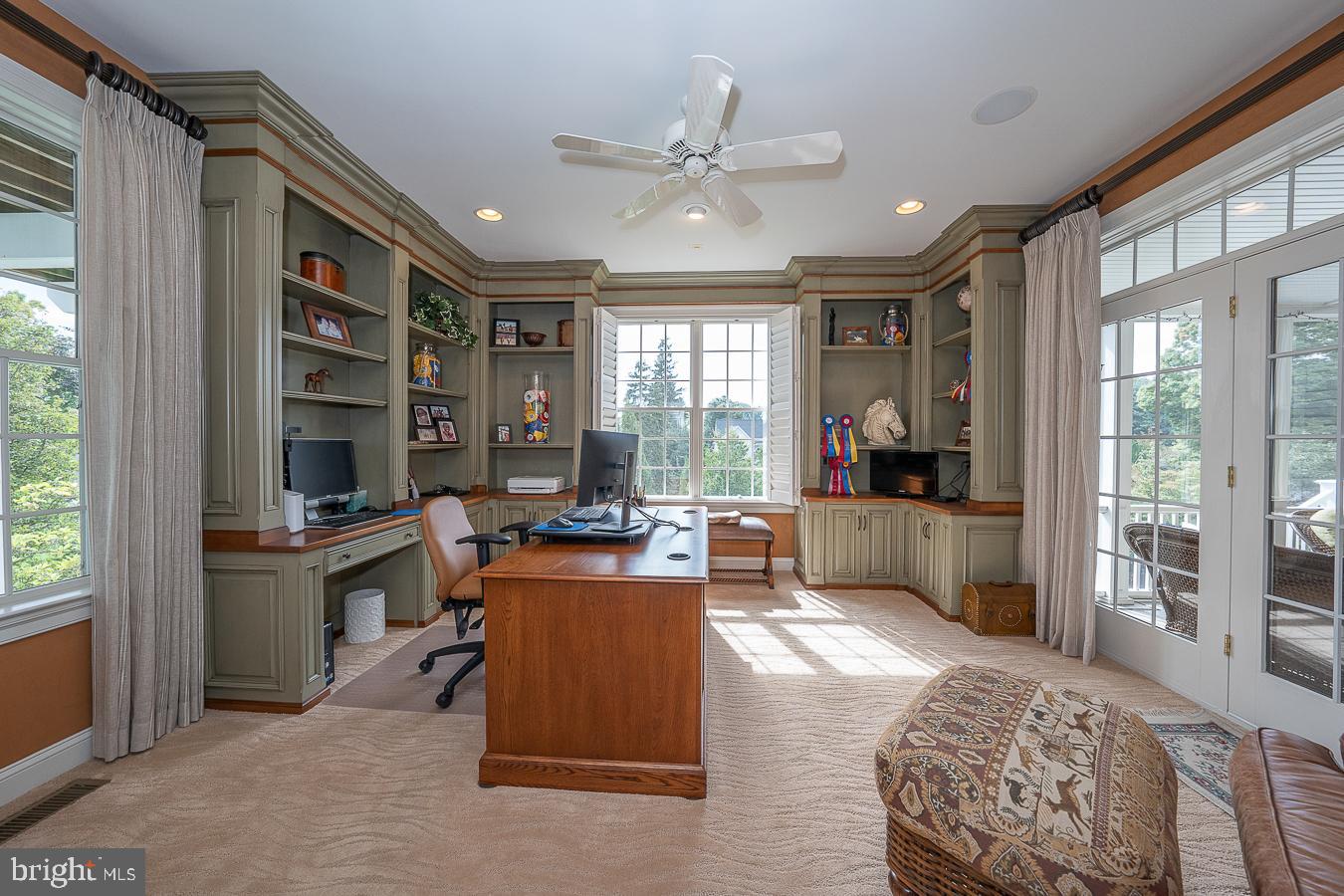 48 Sherman Dr
