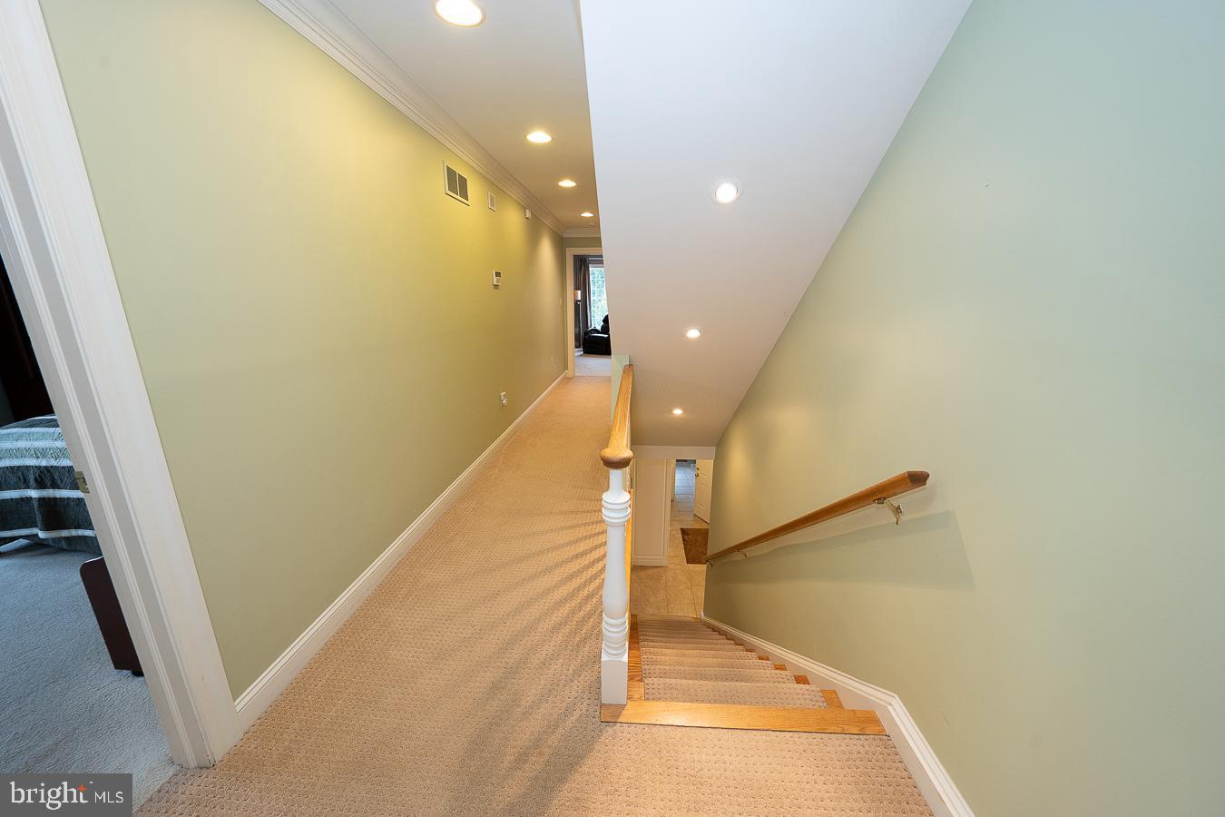 48 Sherman Dr