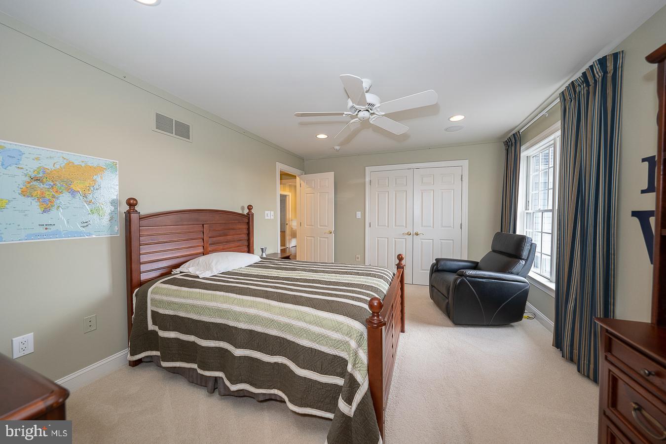 48 Sherman Dr