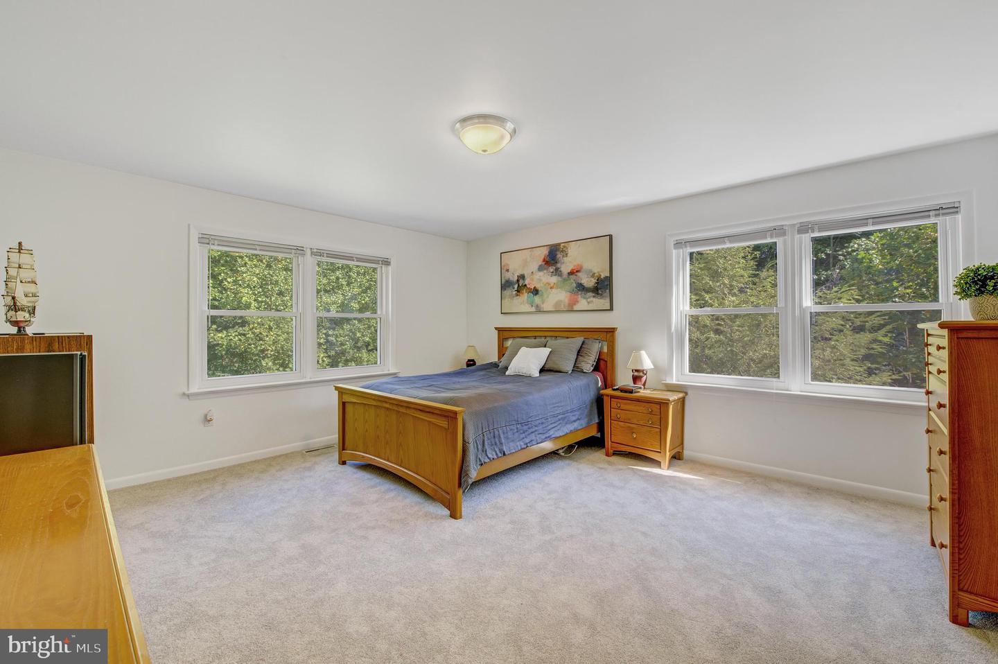 1515 Federal Dr