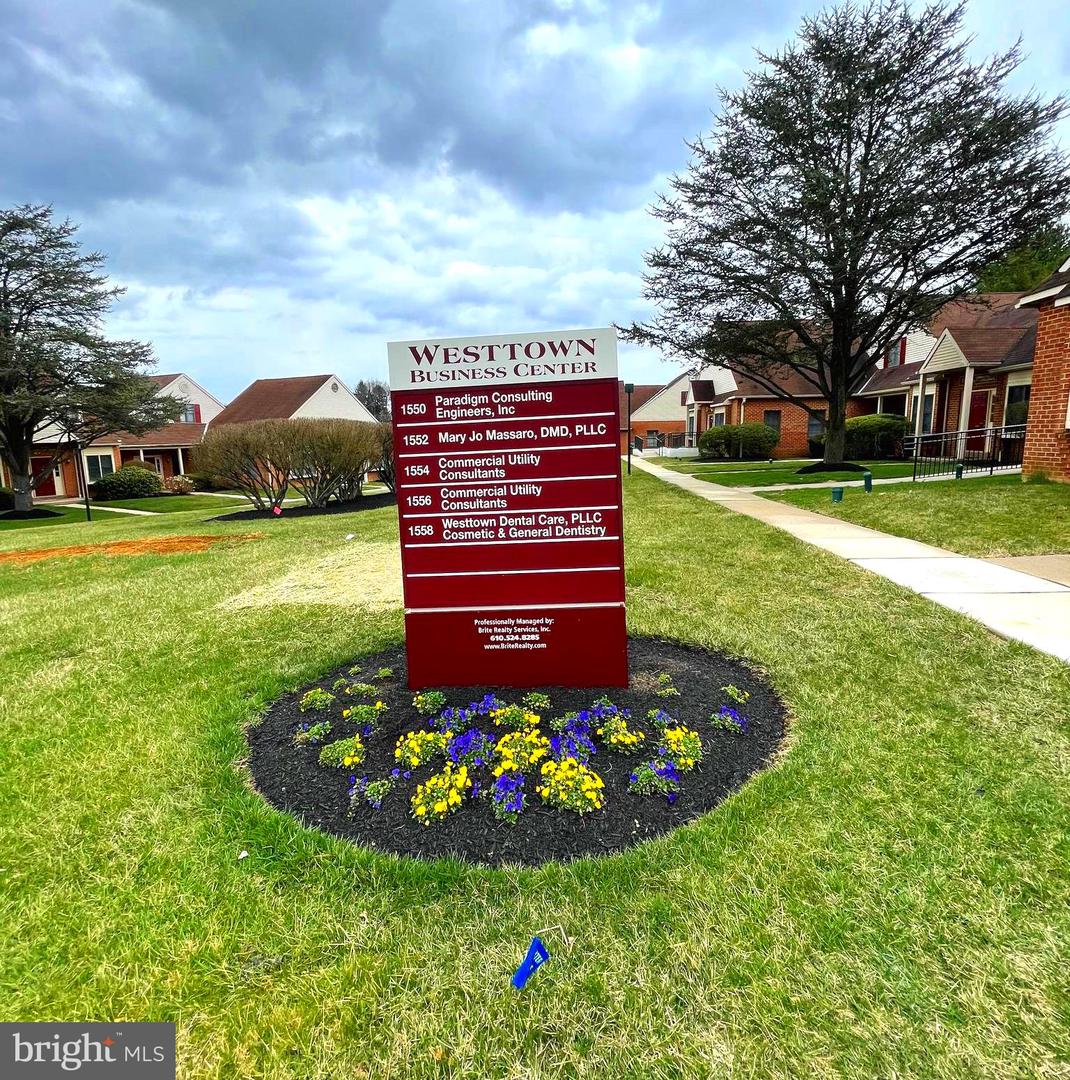 1550 McDaniel Dr