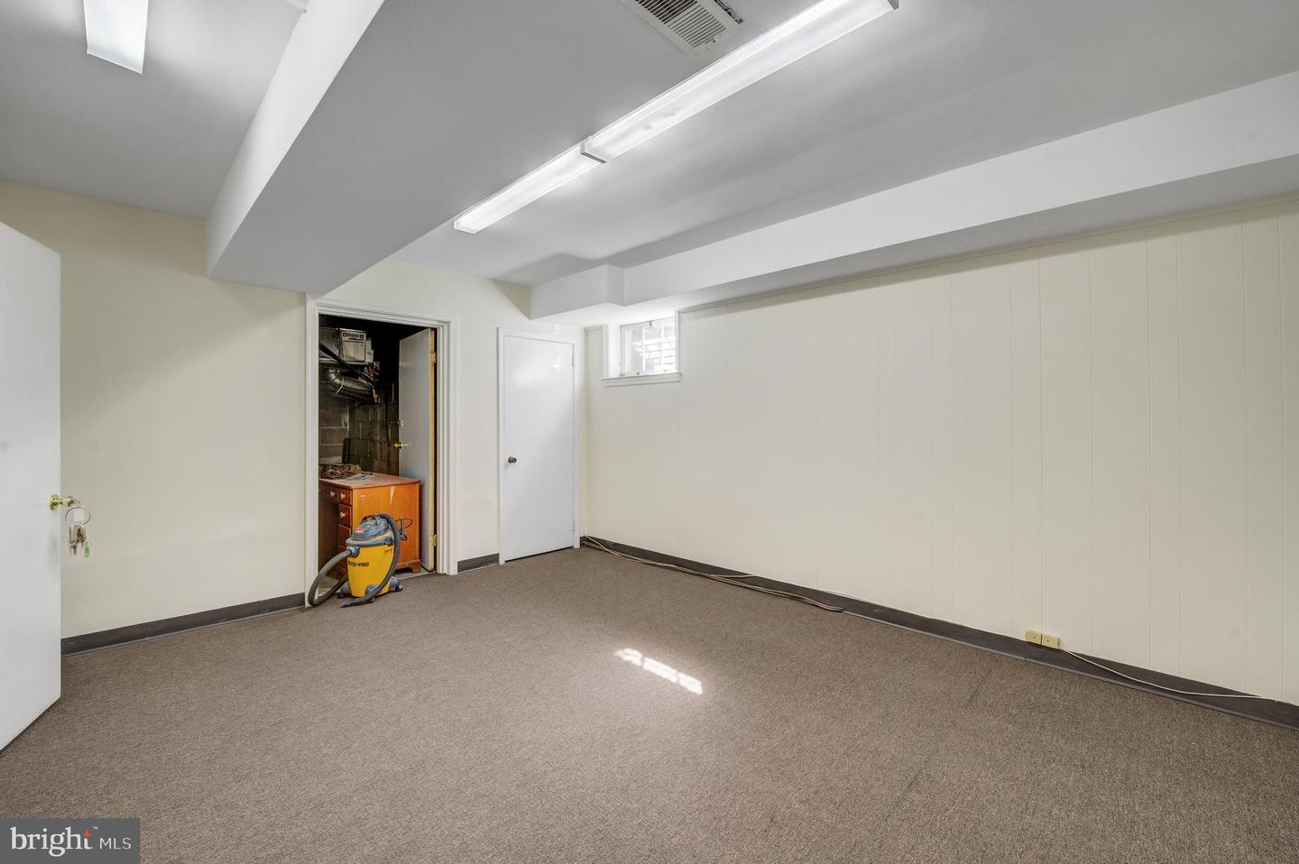 136 W Lancaster Ave