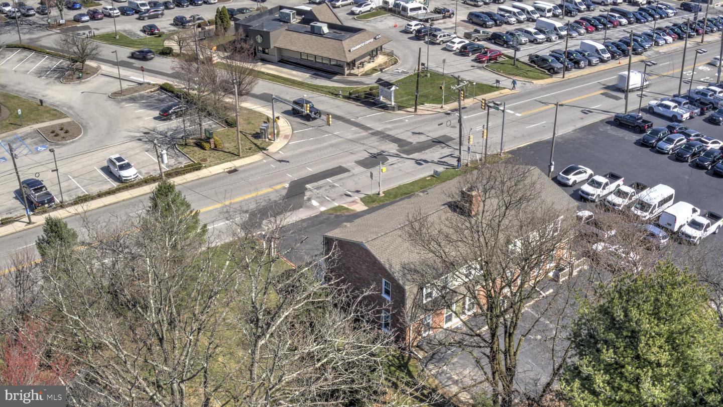 136 W Lancaster Ave