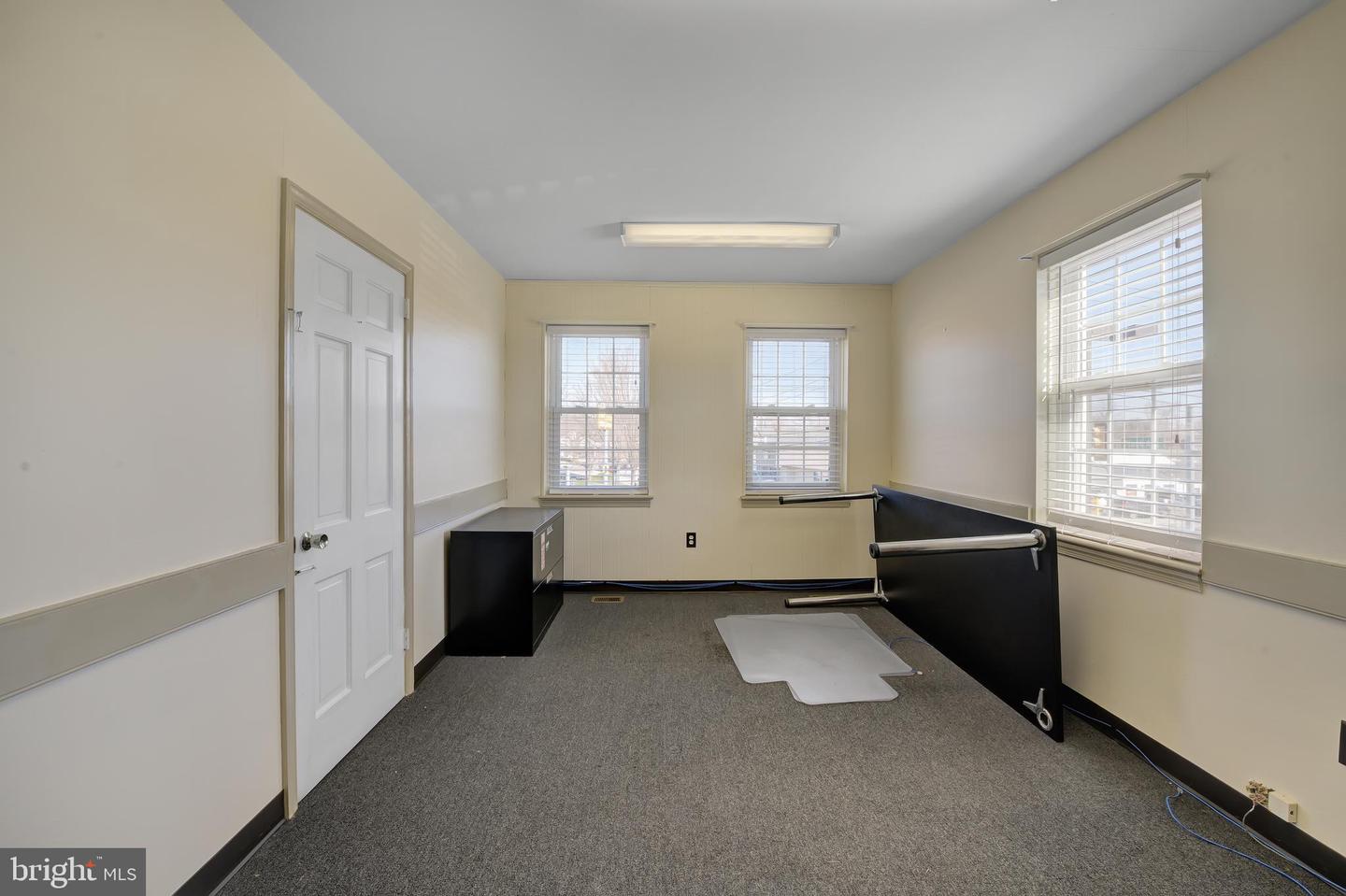 136 W Lancaster Ave
