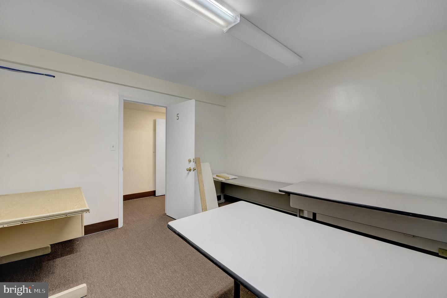 136 W Lancaster Ave