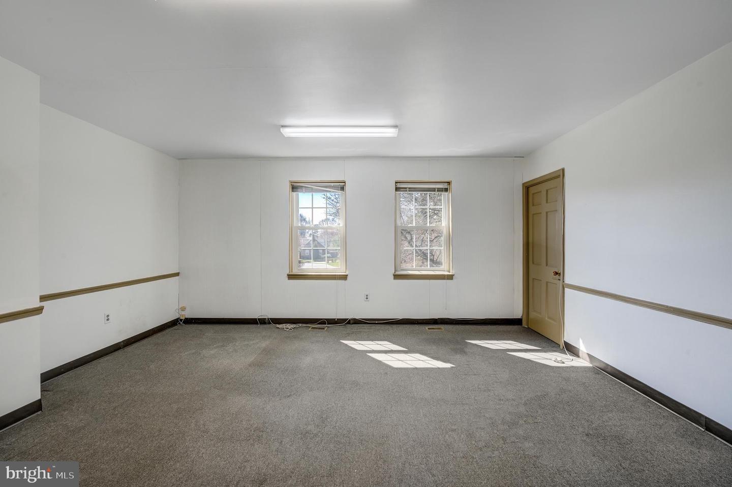 136 W Lancaster Ave