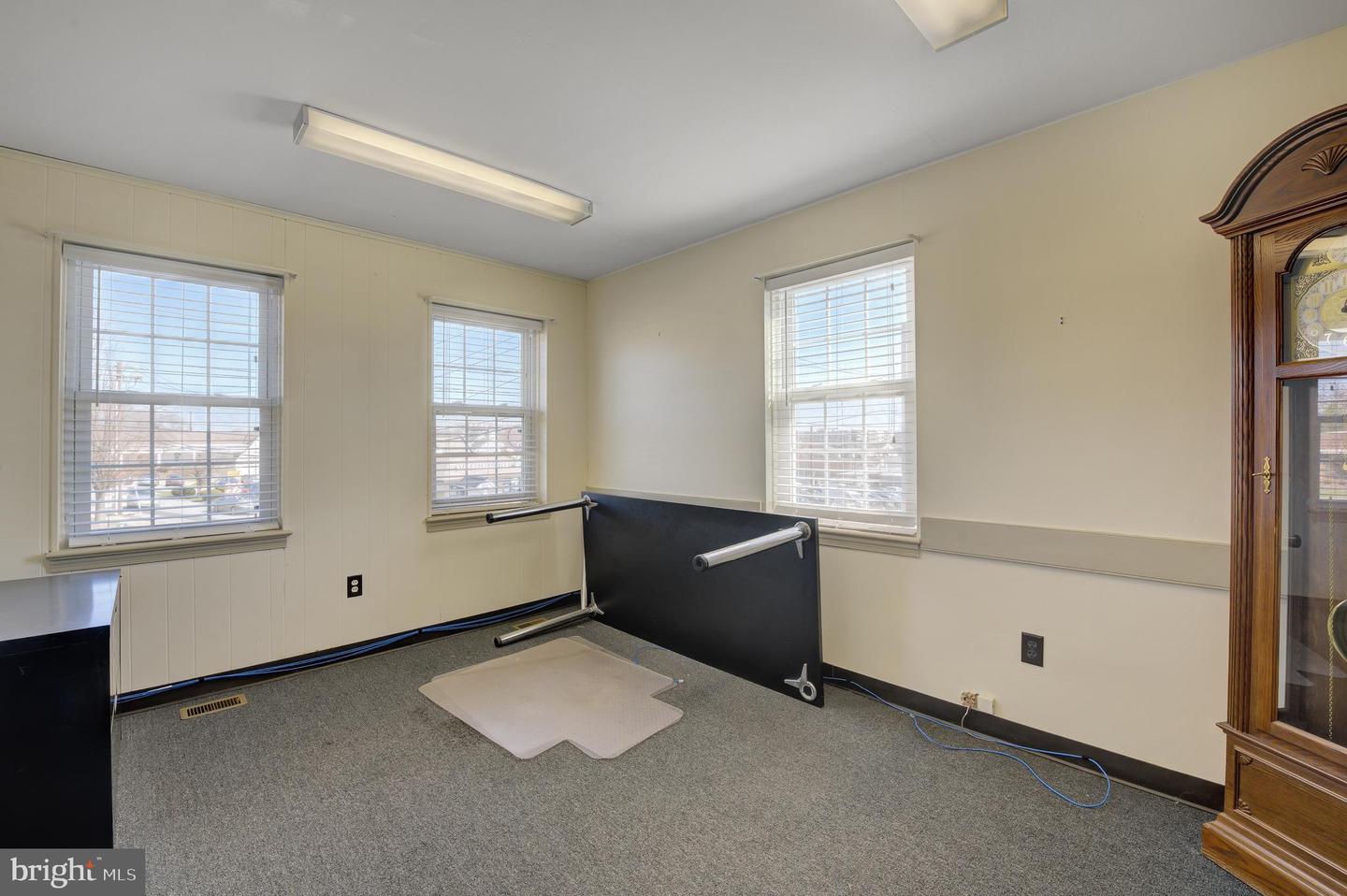 136 W Lancaster Ave