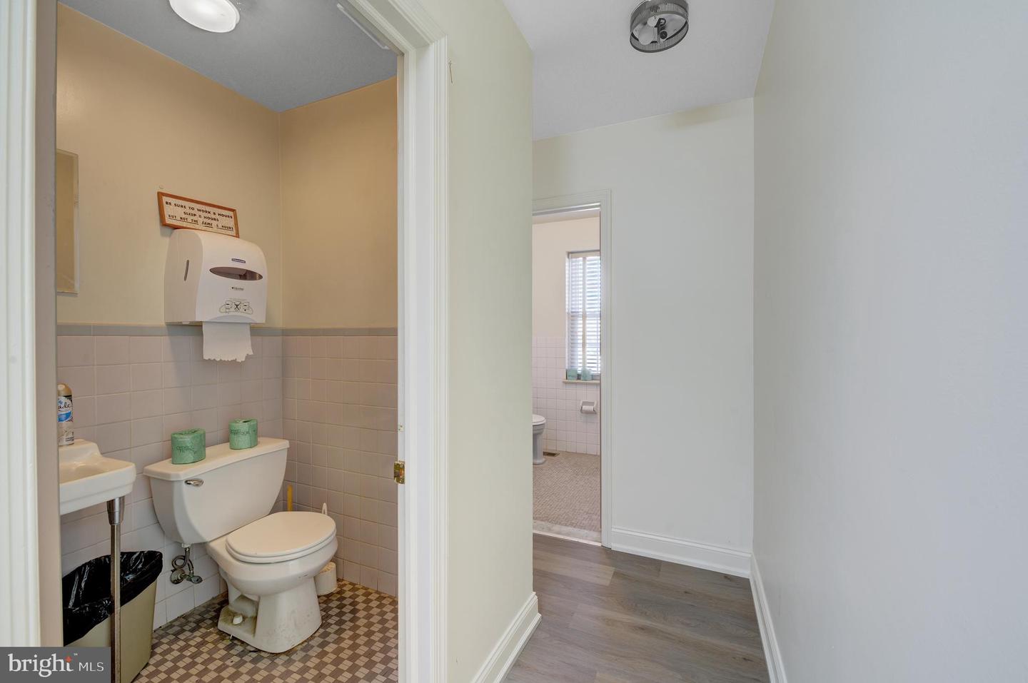 136 W Lancaster Ave