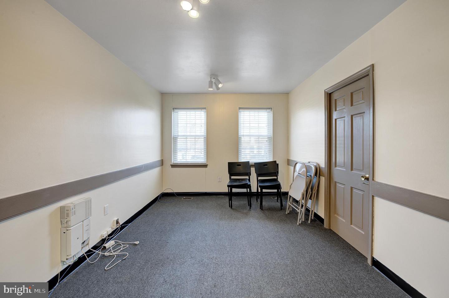 136 W Lancaster Ave