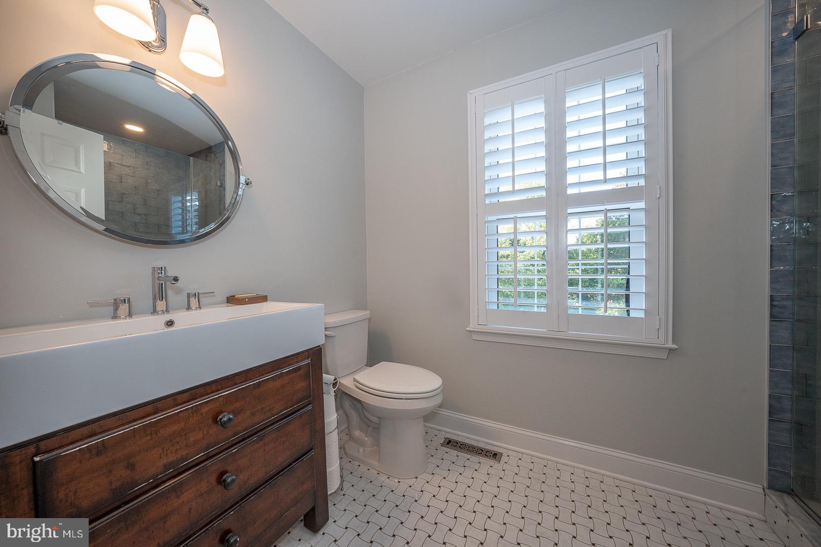 1764 Valley Greene Rd